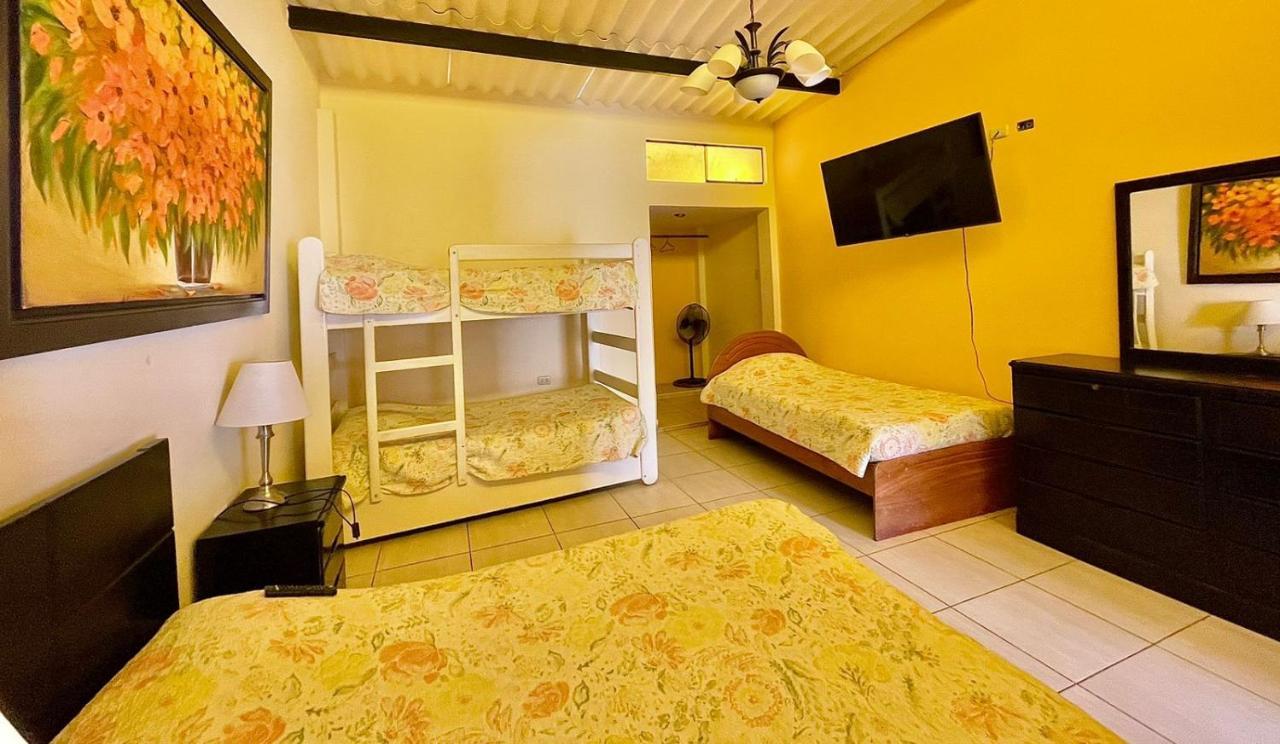 Huanchaco Gardens Hotel Buitenkant foto