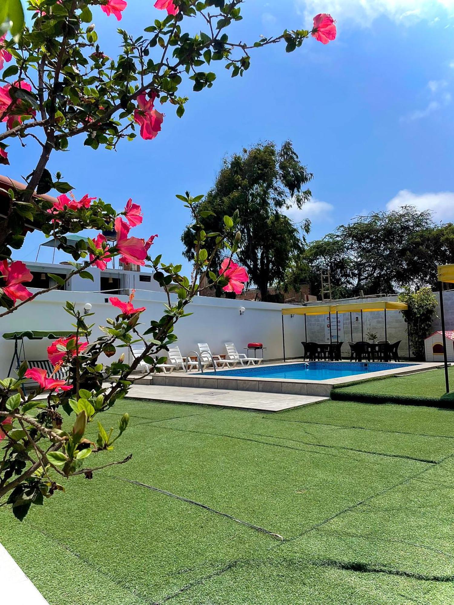Huanchaco Gardens Hotel Buitenkant foto